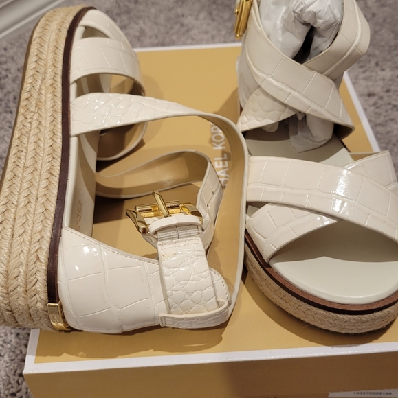 Wedges - Picture 1 of 5